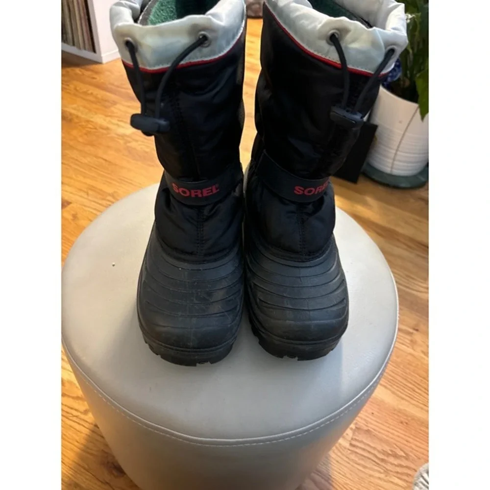 Sorel Snow Trooper Kids Boots Size 5 Black Red Waterproof‎ NY1615-010